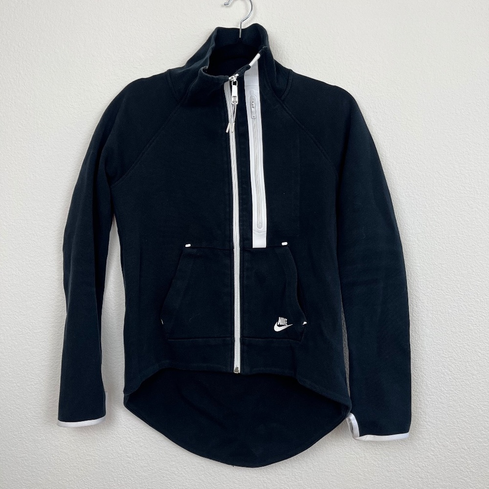 Nike Black Full-Zip Athletic Jacket – Size Small